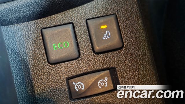 Renault Korea QM3 2018 — photo 19