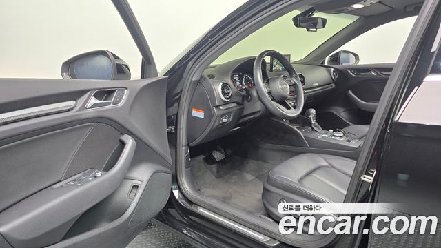 Audi A3 2020 — photo 13