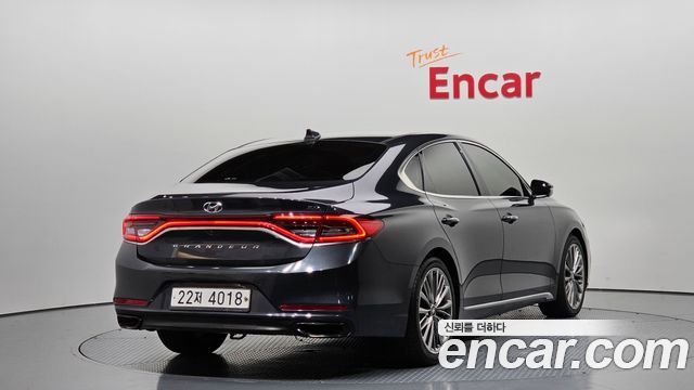 Hyundai Grandeur 2017 — photo 2