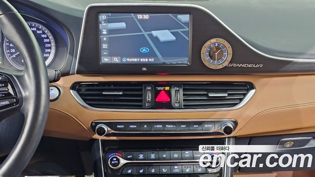 Hyundai Grandeur 2017 — photo 20