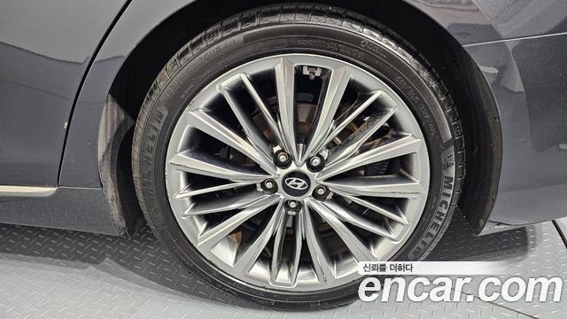Hyundai Grandeur 2017 — photo 7