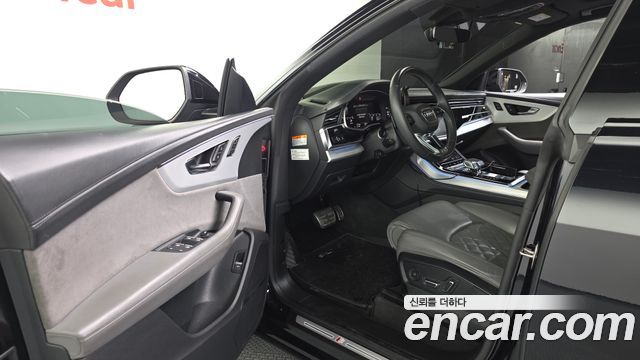 Audi Q8 2021 — photo 13