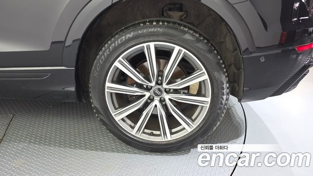 Audi Q8 2021 — photo 7
