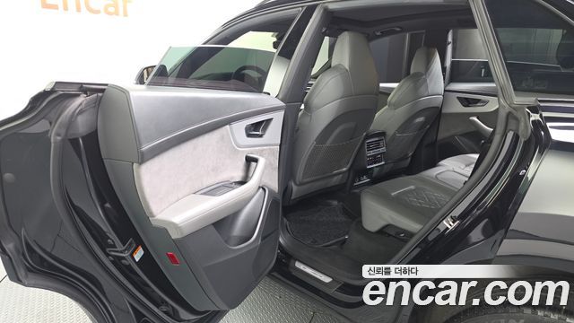 Audi Q8 2021 — photo 16