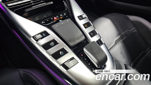 Mercedes-Benz AMG GT 2021 — photo 12