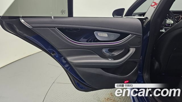 Mercedes-Benz AMG GT 2021 — photo 15