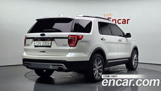 Ford Explorer 2016 — photo 2
