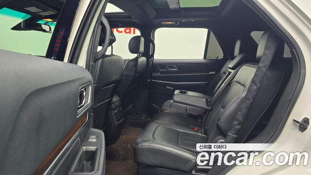 Ford Explorer 2016 — photo 12