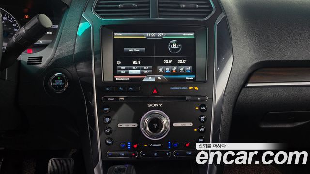 Ford Explorer 2016 — photo 15