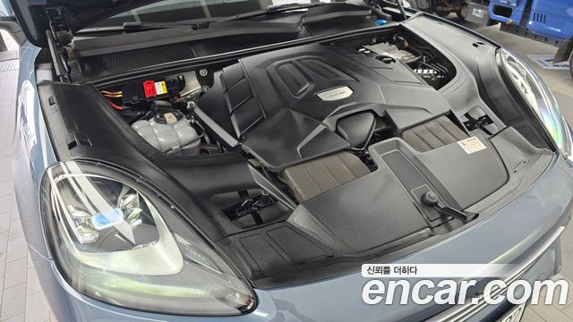 Porsche Cayenne 2019 — photo 6