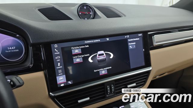 Porsche Cayenne 2019 — photo 16