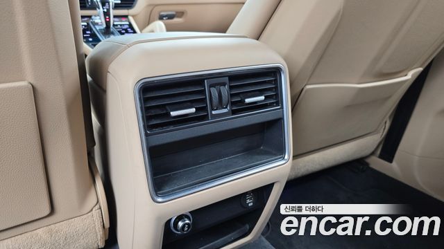 Porsche Cayenne 2019 — photo 19