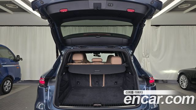 Porsche Cayenne 2019 — photo 20