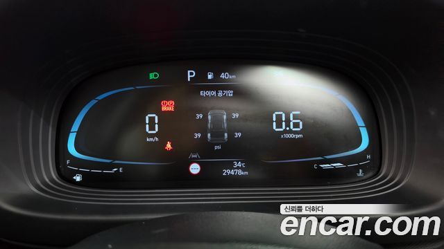 Hyundai Venue 2023 — photo 11