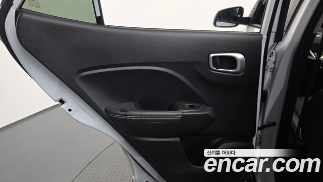 Hyundai Venue 2023 — photo 15