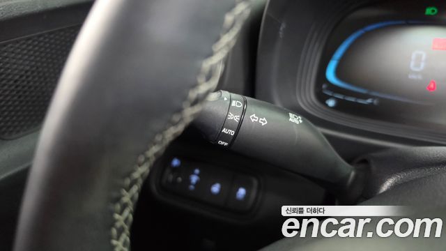 Hyundai Venue 2023 — photo 33