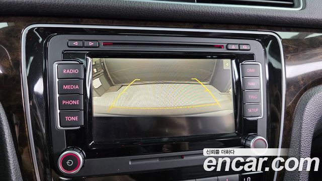 Volkswagen Passat 2015 — photo 15