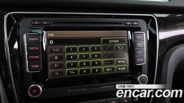 Volkswagen Passat 2015 — photo 16