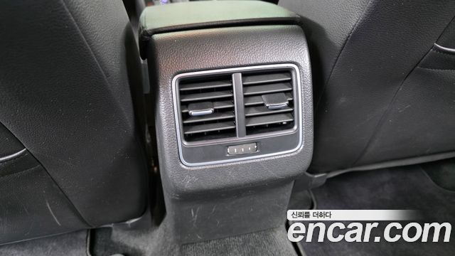 Volkswagen Passat 2015 — photo 19