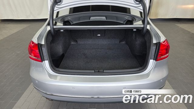 Volkswagen Passat 2015 — photo 20