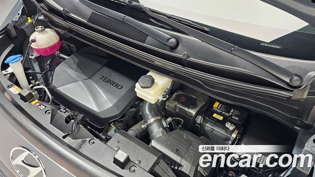 Hyundai Staria 2022 — photo 6