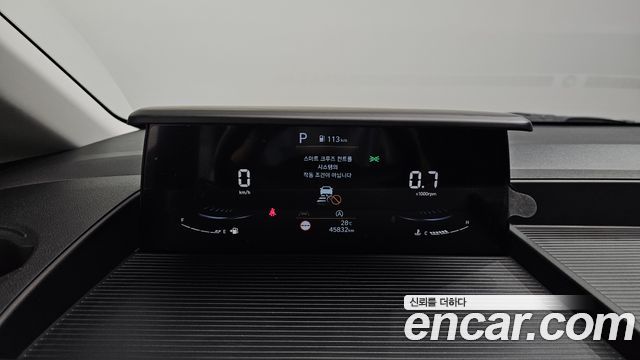 Hyundai Staria 2022 — photo 11