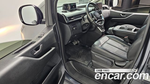 Hyundai Staria 2022 — photo 13
