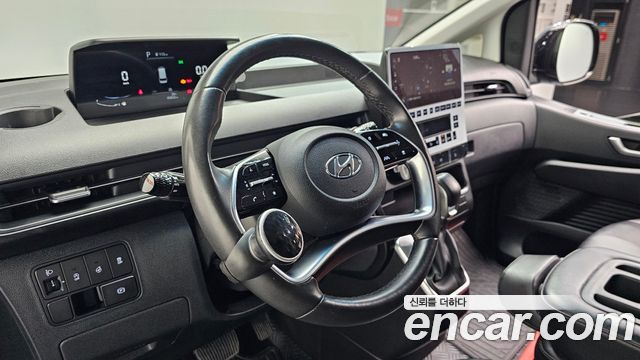 Hyundai Staria 2022 — photo 17