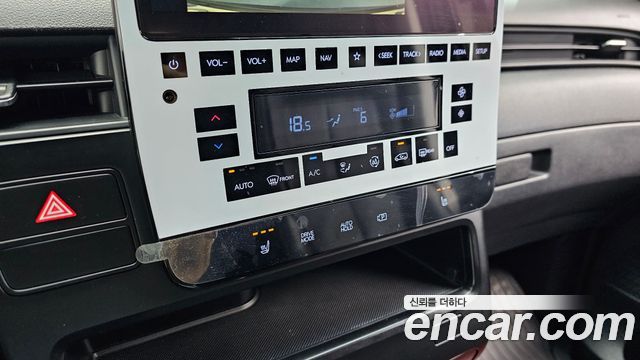 Hyundai Staria 2022 — photo 19