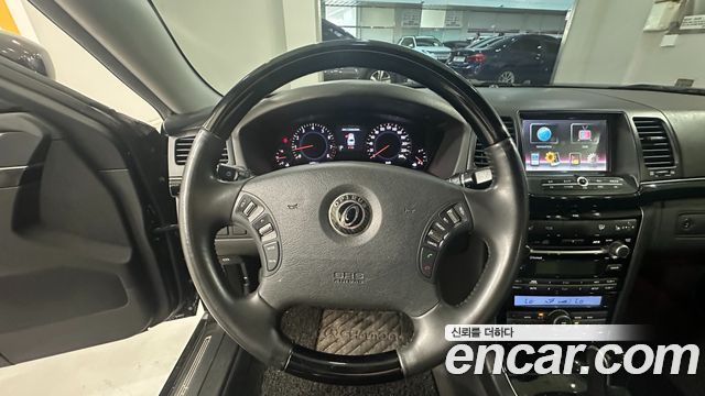 Kia OPIRUS 2011 — photo 12