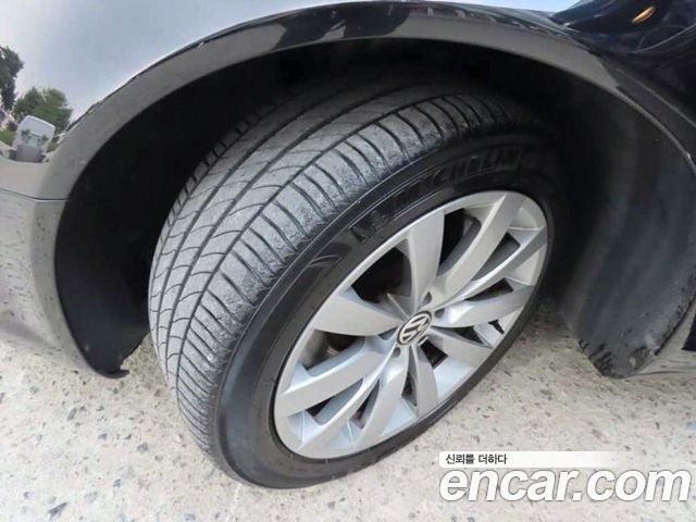 Volkswagen Phaeton 2013 — photo 19