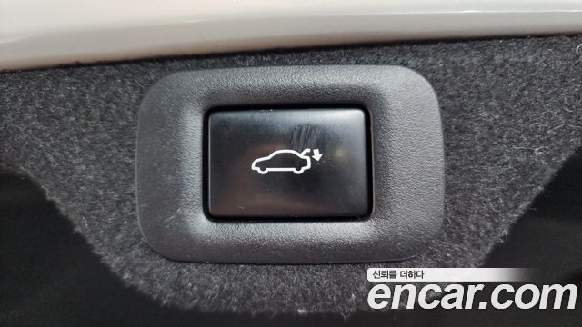 Lexus ES 2023 — photo 26
