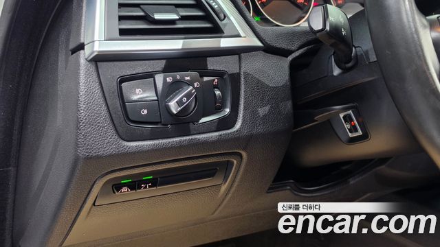BMW 4-Series 2018 — photo 21