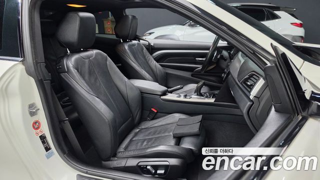 BMW 4-Series 2018 — photo 16