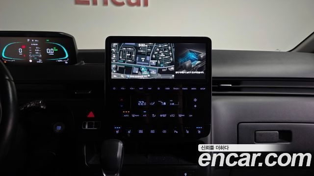 Hyundai Staria 2025 — photo 19