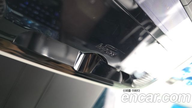 Hyundai Staria 2025 — photo 25