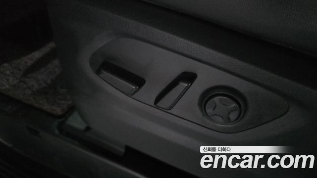 Hyundai Staria 2025 — photo 31