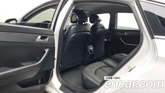 Hyundai Sonata 2015 — photo 11