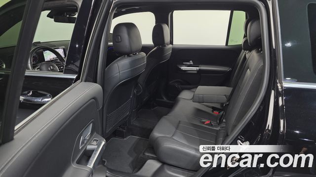 Mercedes-Benz GLB-Class 2020 — photo 12