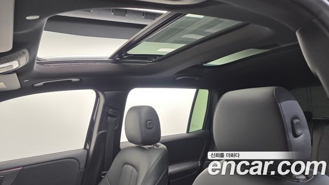 Mercedes-Benz GLB-Class 2020 — photo 15