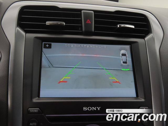 Ford Mondeo 2017 — photo 14