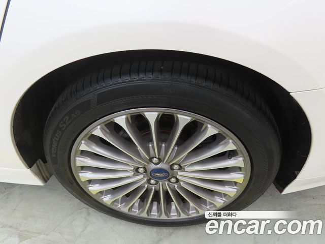 Ford Mondeo 2017 — photo 20