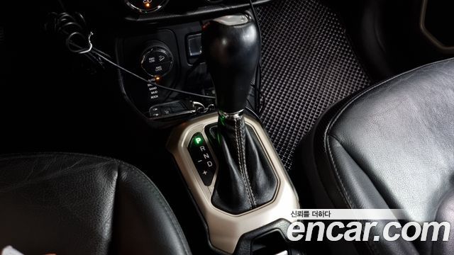 Jeep Renegade 2015 — photo 9
