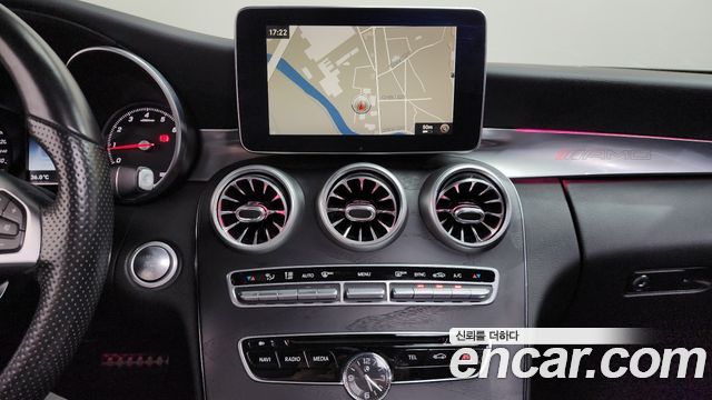 Mercedes-Benz C-Class 2016 — photo 14