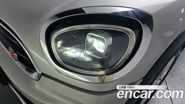 Mini Countryman 2023 — photo 8