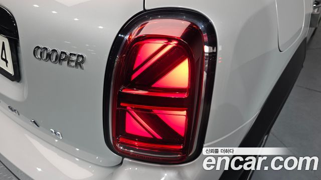Mini Countryman 2023 — photo 9