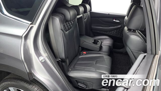 Hyundai Santafe 2021 — photo 18