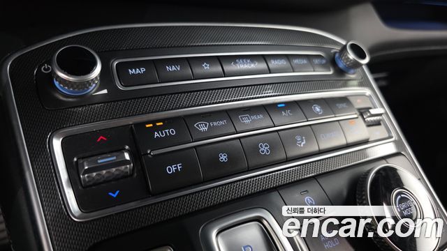 Hyundai Santafe 2021 — photo 22