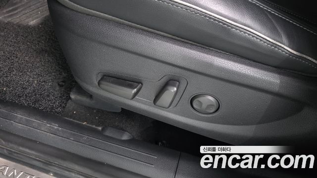 Hyundai Santafe 2021 — photo 31
