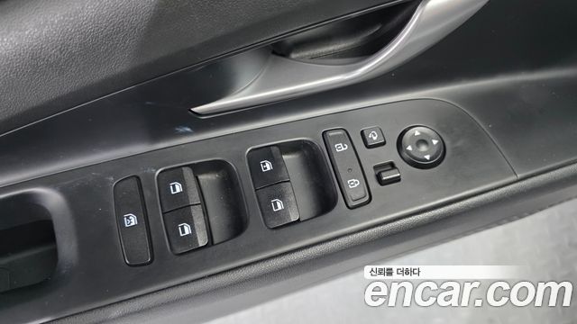 Hyundai AVANTE 2021 — photo 20
